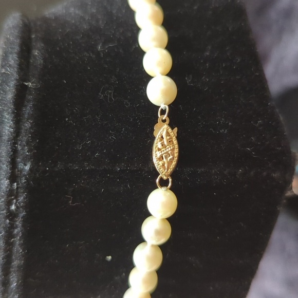Unbranded Faux Pearl Necklace & Choker Set - Set of 2 - Picture 7 of 7